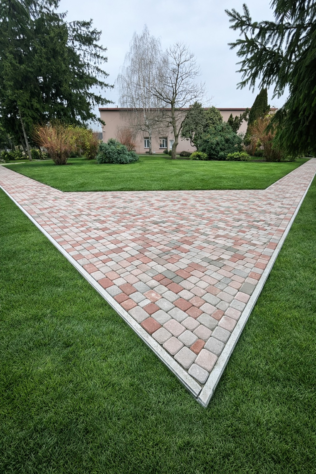 3AF6B962 8CE8 4D44 B8DA ABCCFAAD3E4C